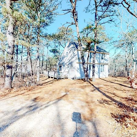 Wooded Oasis Villa Edgartown Exterior photo