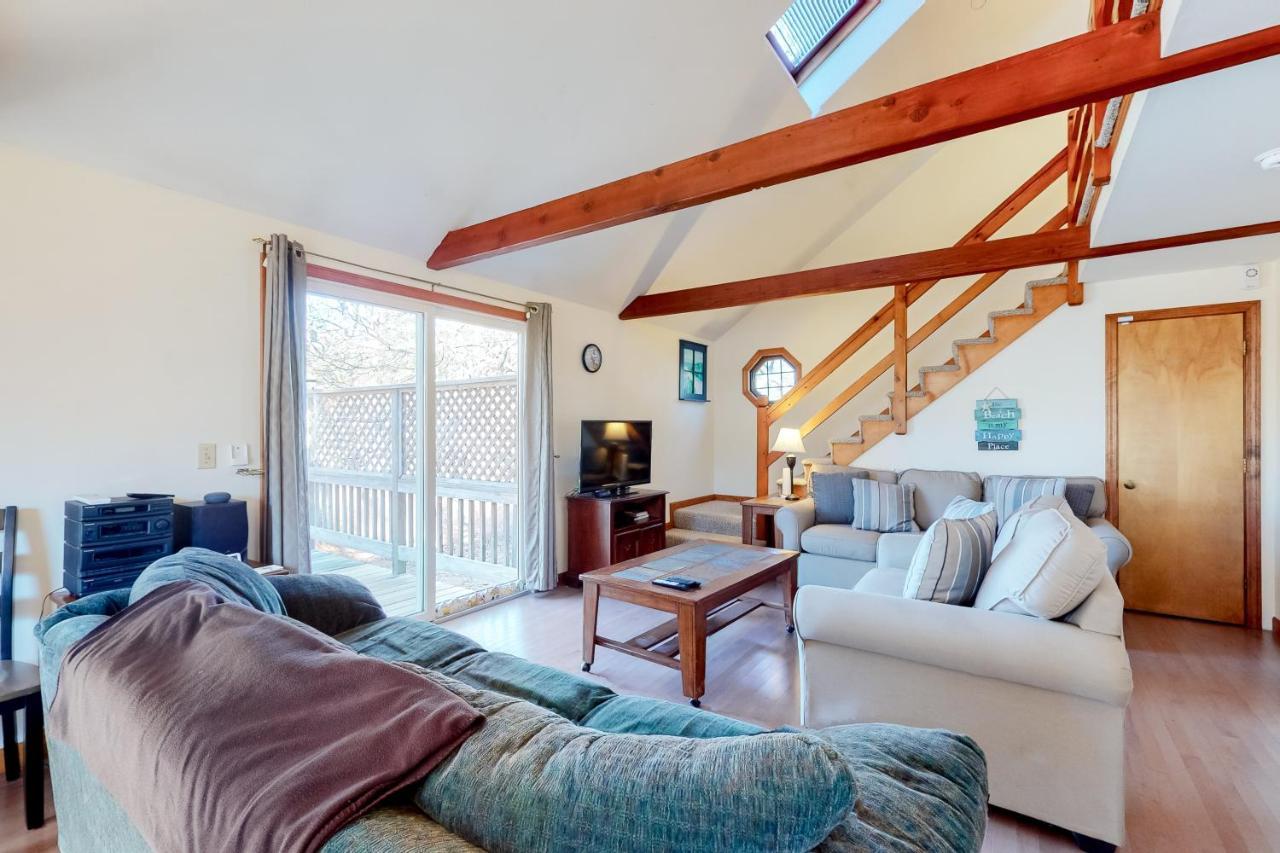Wooded Oasis Villa Edgartown Exterior photo